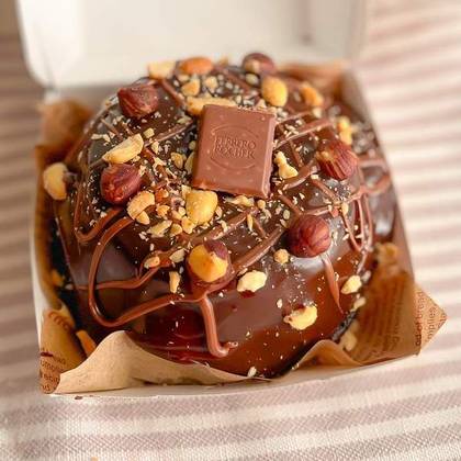 Bolo Vulcão Ferreiro Rocher
