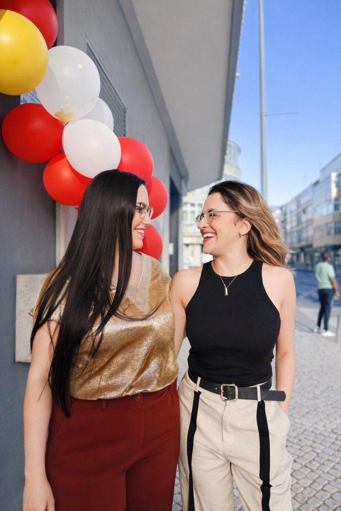 Lorena dos Anjos e Esther Matos